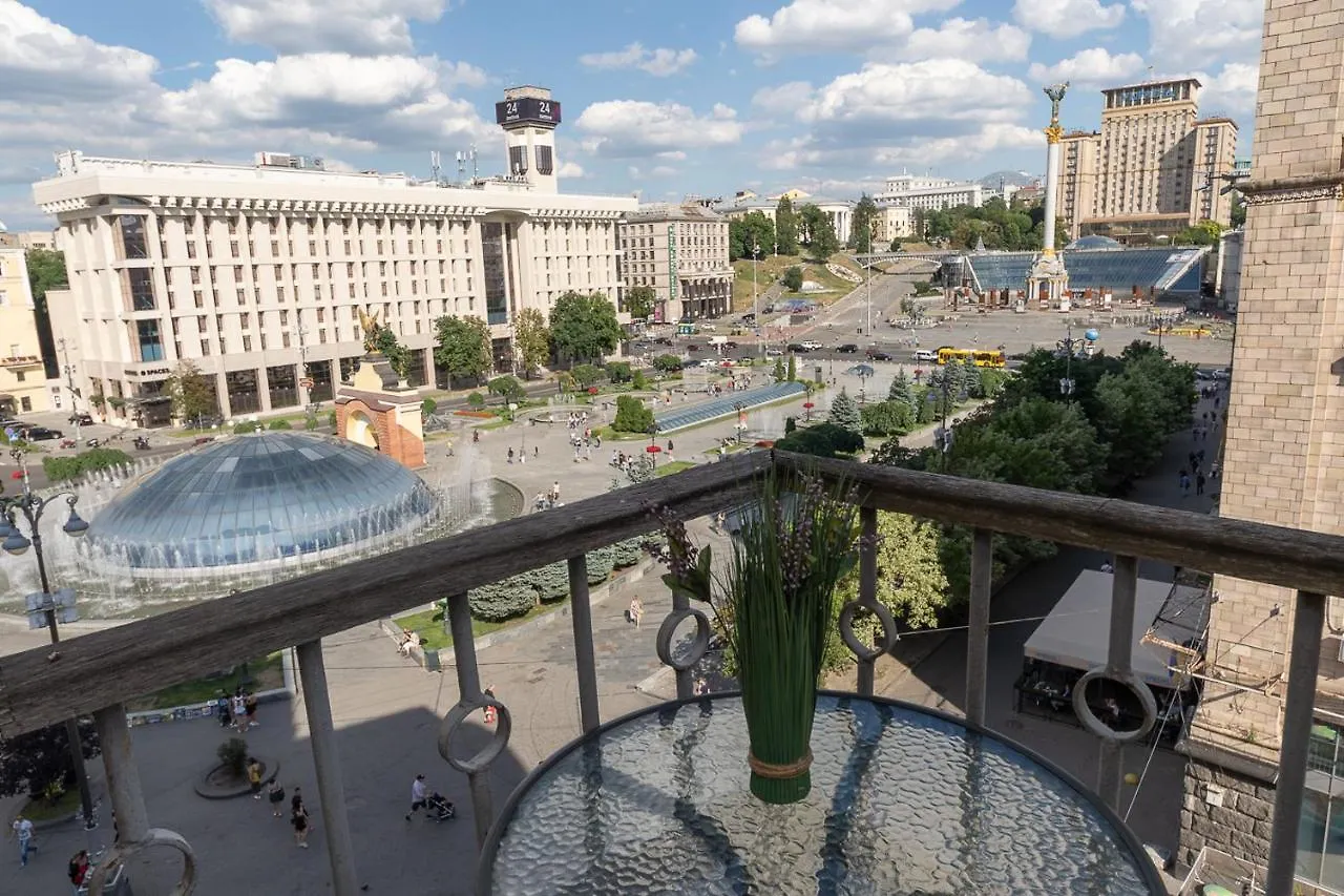 View on Maidan&Kreschatyk Kijów Apartament